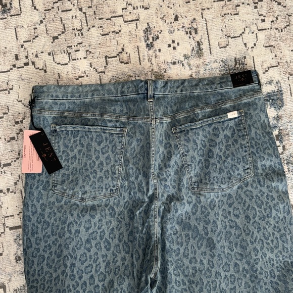 NWT Seven for all Mankind Jen 7 Ankle Skinny in Sunrise Leopard - Picture 8 of 13